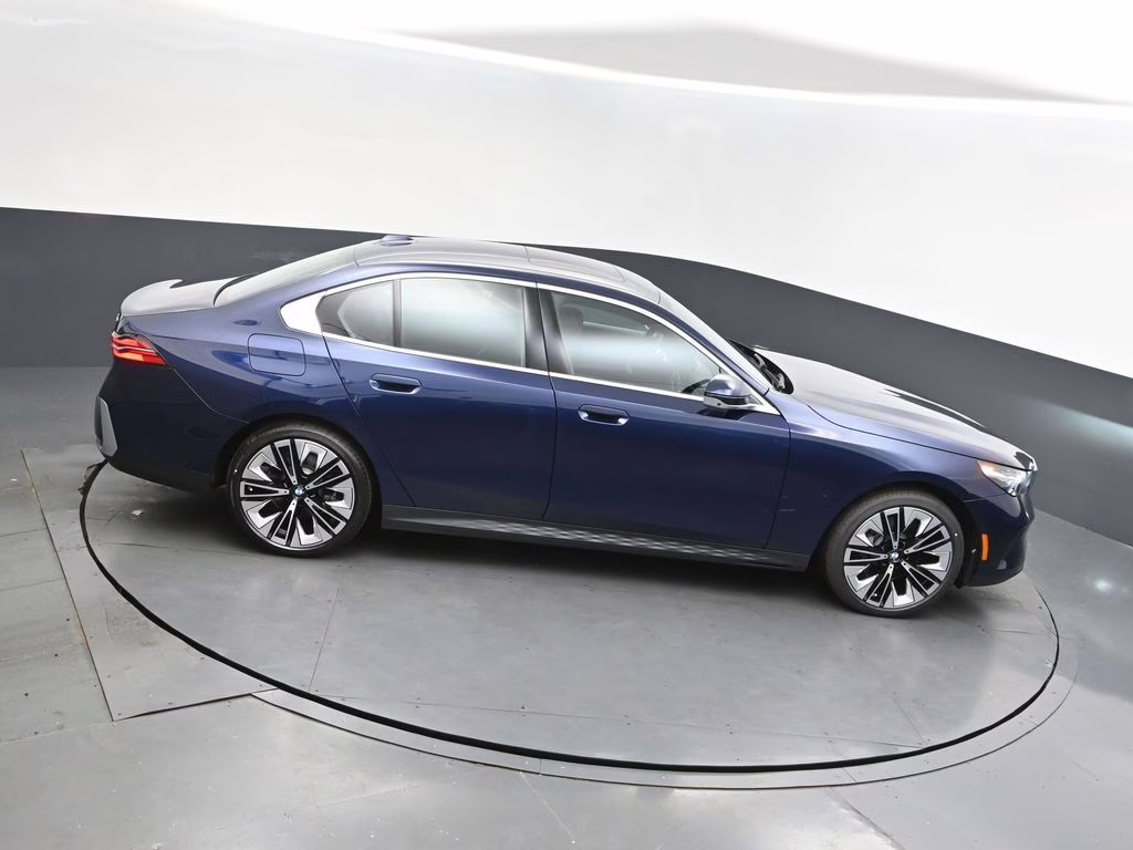 2026 Tanzanite Blue II Metallic BMW 5 Series 530i RWD Sedan