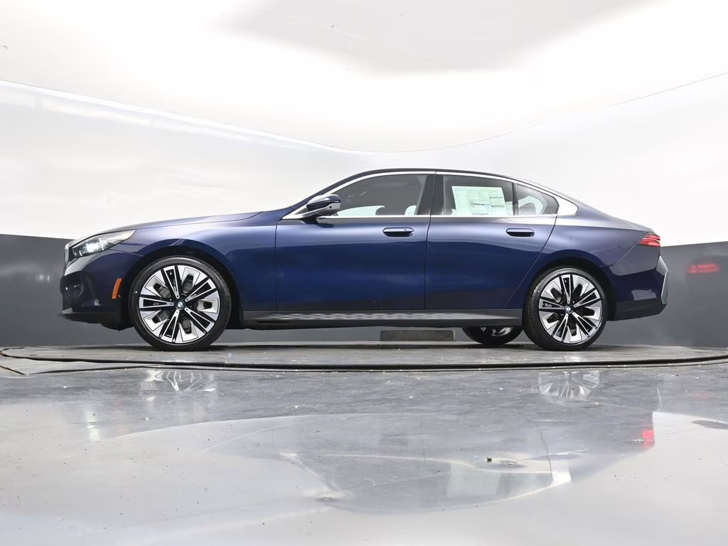 2026 Tanzanite Blue II Metallic BMW 5 Series 530i RWD Sedan