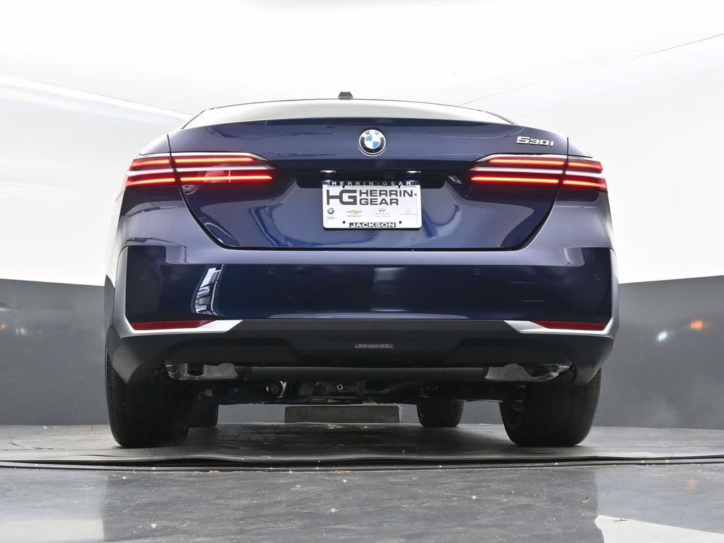 2026 Tanzanite Blue II Metallic BMW 5 Series 530i RWD Sedan