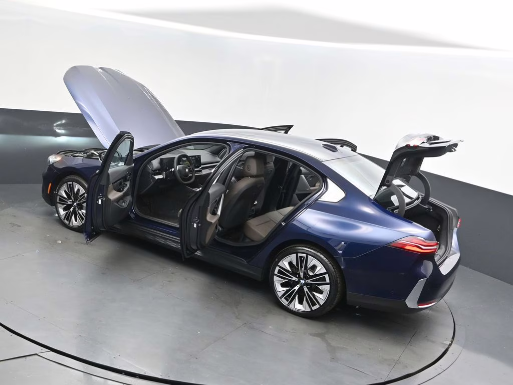 2026 Tanzanite Blue II Metallic BMW 5 Series 530i RWD Sedan