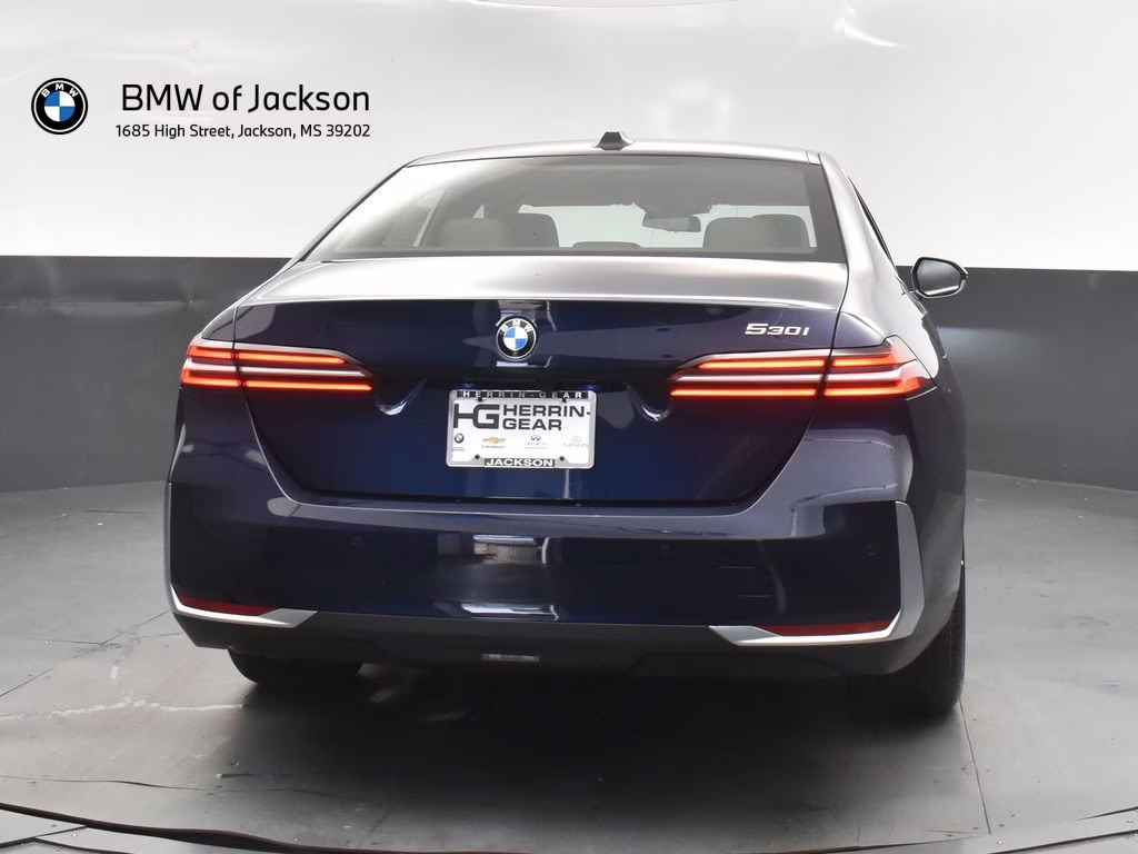 2026 Tanzanite Blue II Metallic BMW 5 Series 530i RWD Sedan
