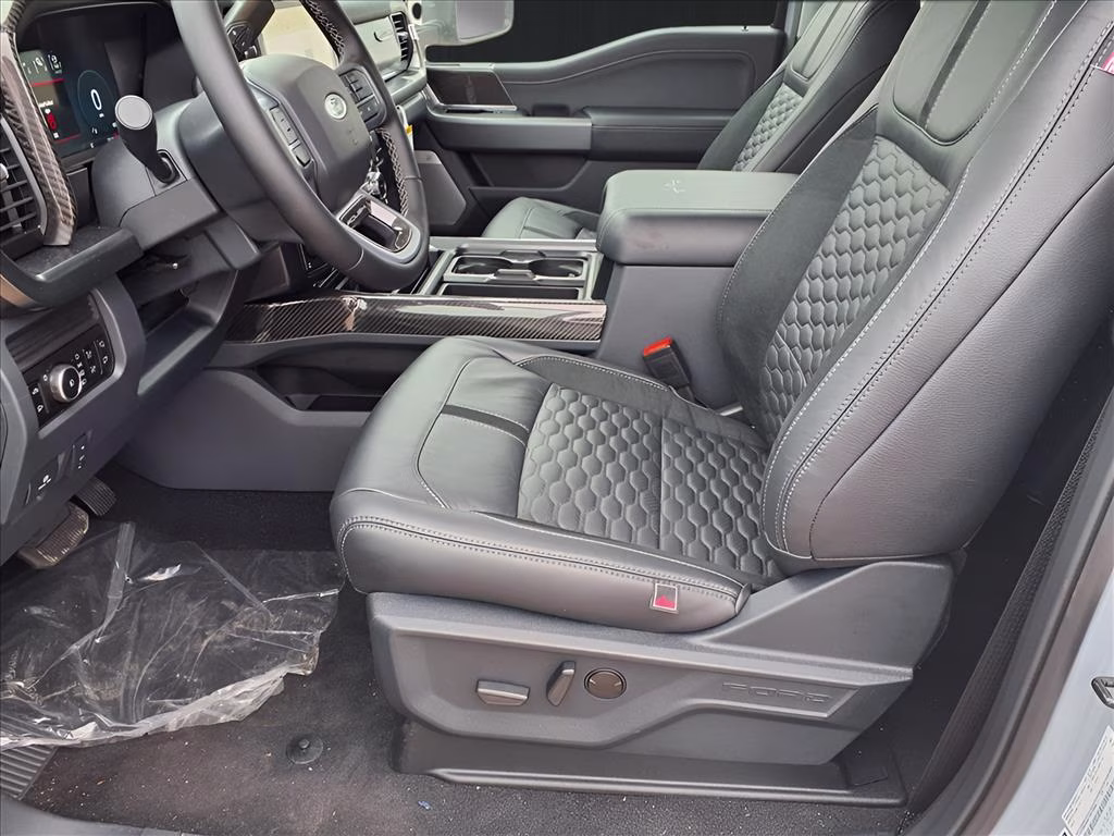 2026 Glacier Gray Metallic Tri-Coat Ford Super Duty F-250 SRW LARIAT 4X4 Truck