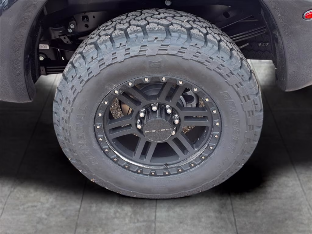 2026 Glacier Gray Metallic Tri-Coat Ford Super Duty F-250 SRW LARIAT 4X4 Truck