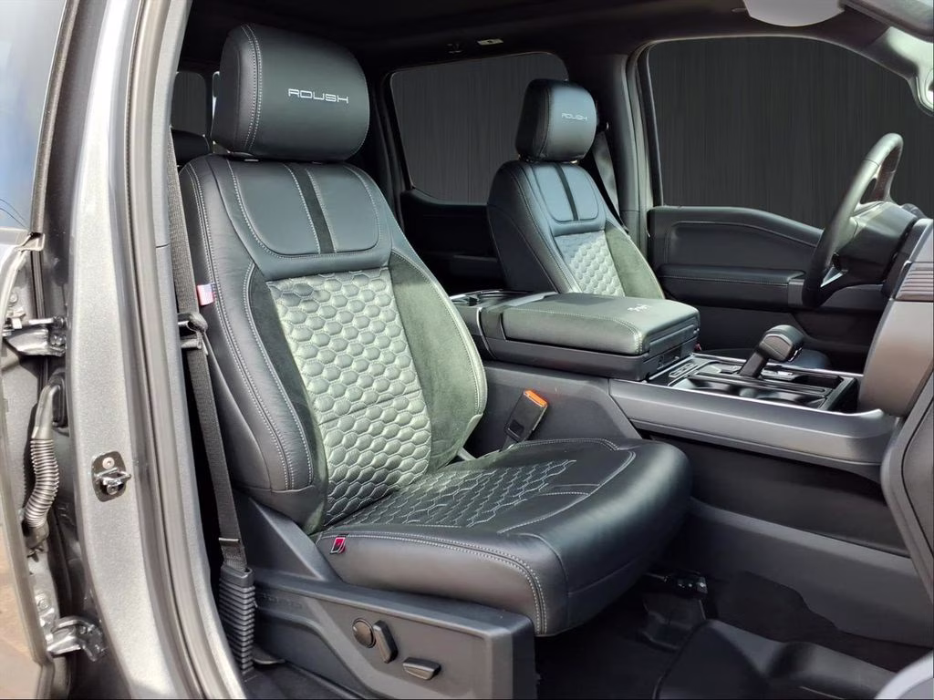 2025 Carbonized Gray Metallic Ford F-150 XLT 4X4 Truck