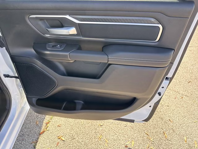 2026 Bright White Clearcoat Ram 1500 Big Horn 4X4 Truck