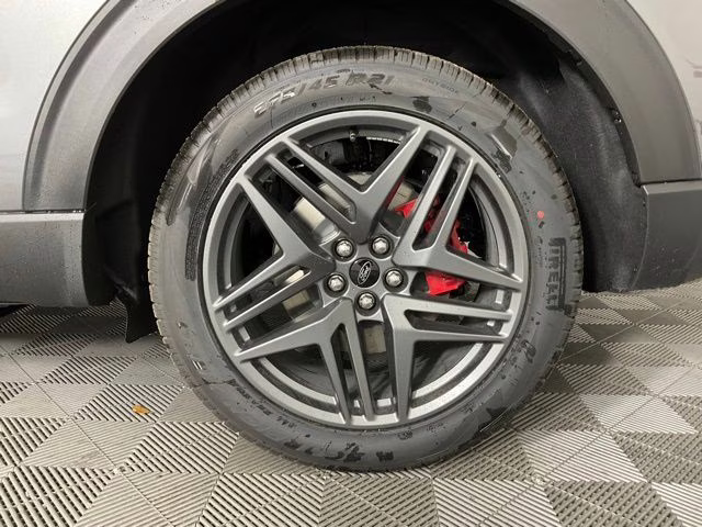 2026 Gray Metallic Ford Explorer ST-Line RWD SUV