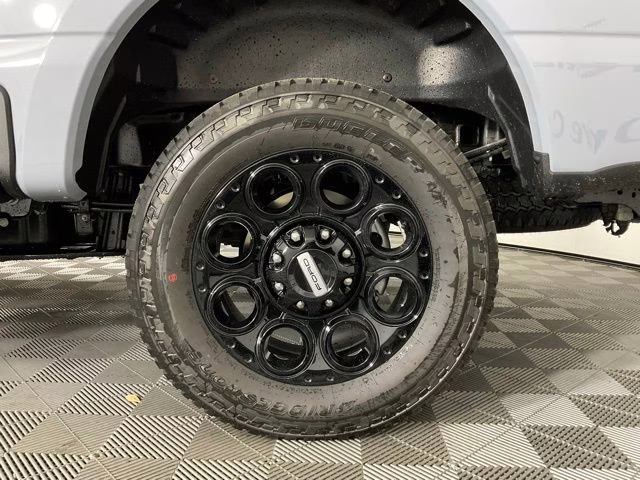 2026 Gray Metallic Ford Super Duty F-250 SRW Lariat 4X4 Truck