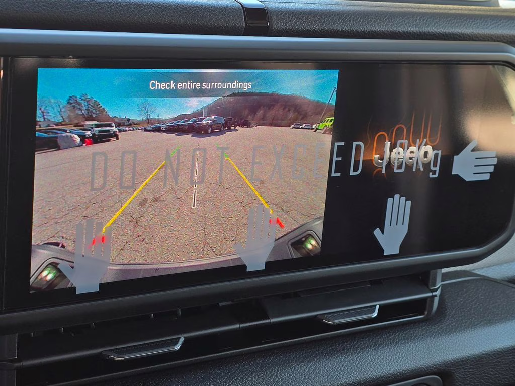 2026 Bright White Clearcoat Jeep Gladiator Sport 4X4 Truck