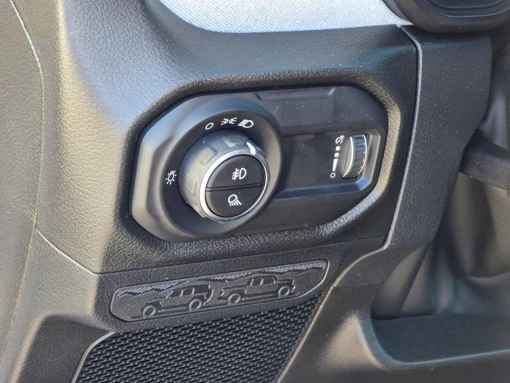 2026 Bright White Clearcoat Jeep Gladiator Sport 4X4 Truck