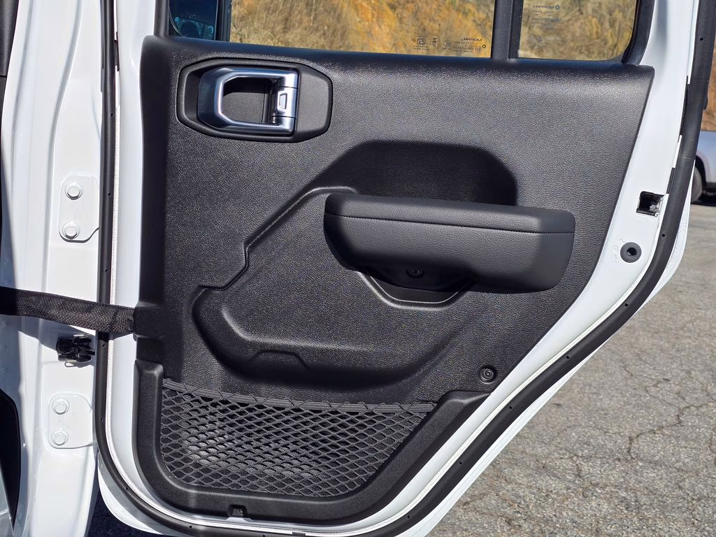 2026 Bright White Clearcoat Jeep Gladiator Sport 4X4 Truck