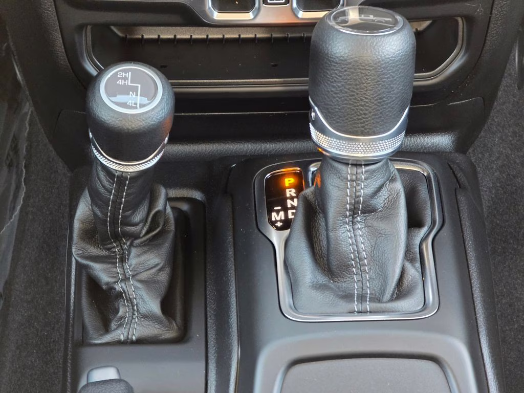 2026 Anvil Clearcoat Jeep Gladiator Sport 4X4 Truck