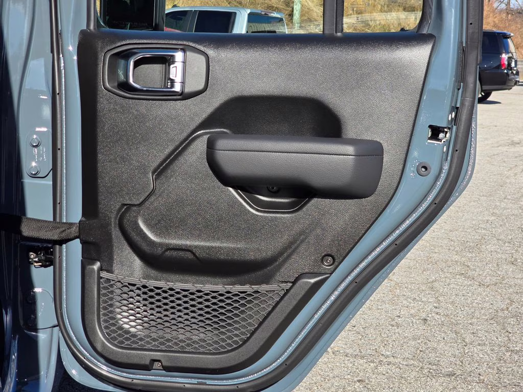 2026 Anvil Clearcoat Jeep Gladiator Sport 4X4 Truck