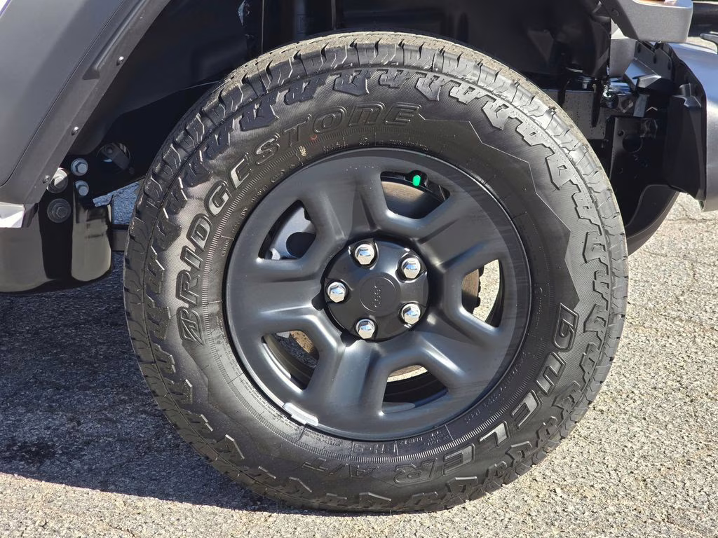 2026 Bright White Clearcoat Jeep Gladiator Sport 4X4 Truck