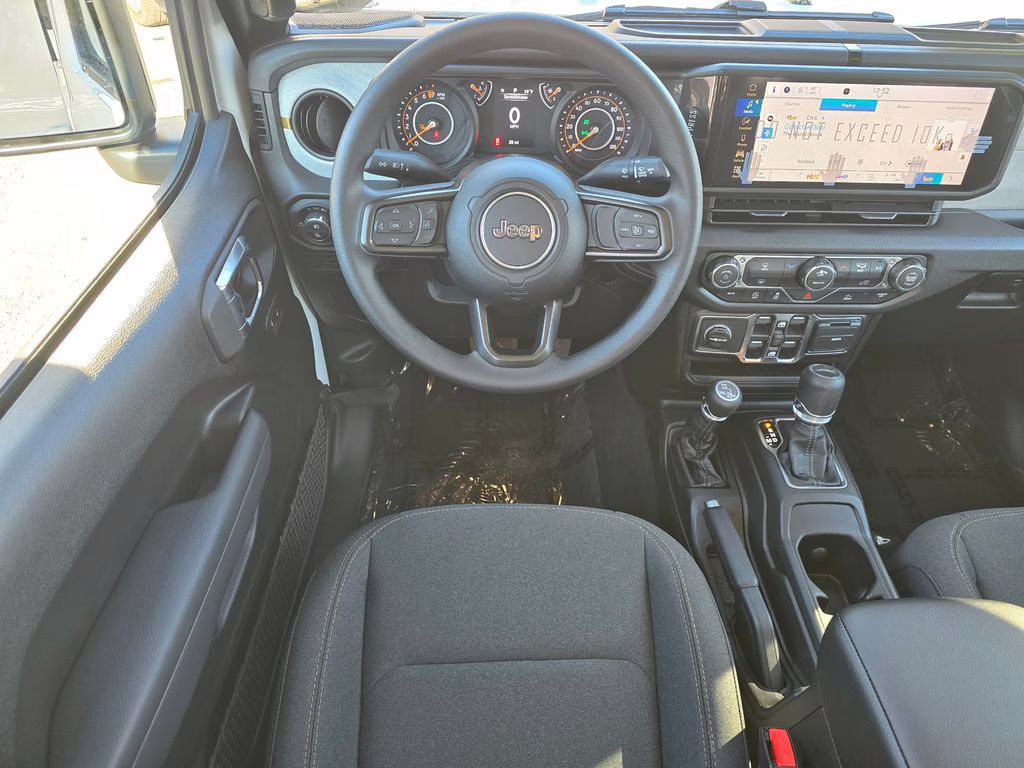 2026 Bright White Clearcoat Jeep Gladiator Sport 4X4 Truck