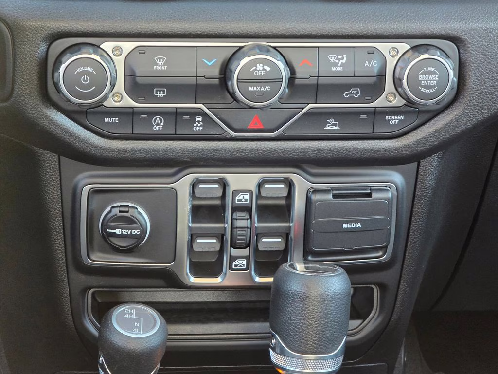 2026 Bright White Clearcoat Jeep Gladiator Sport 4X4 Truck