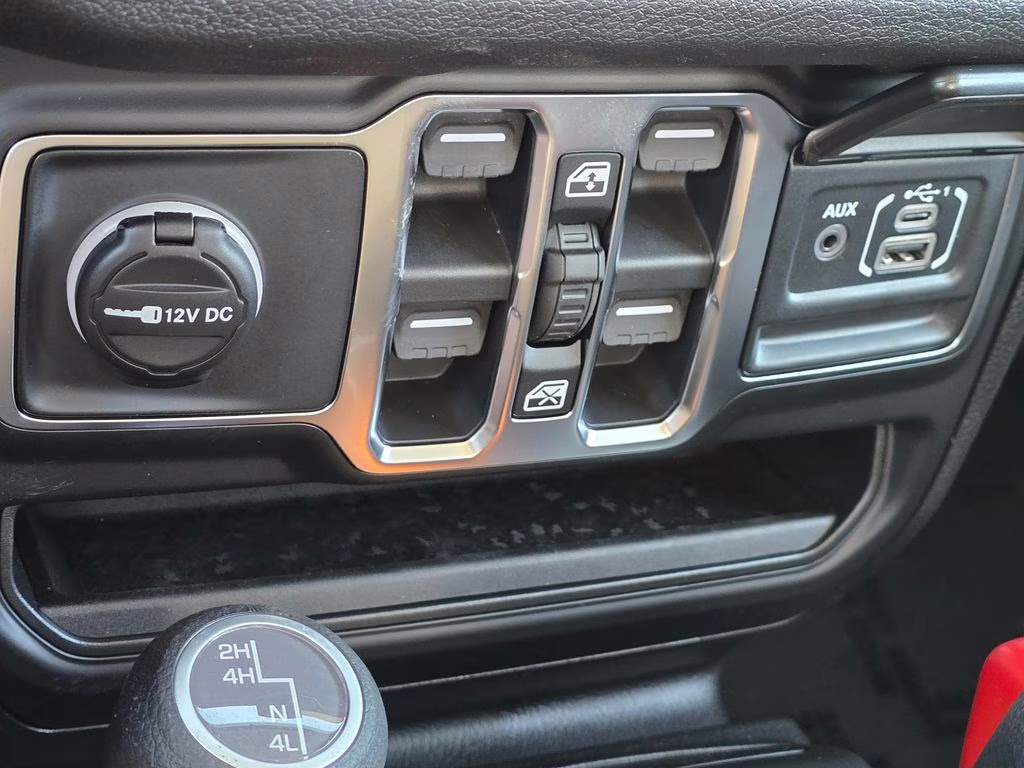 2026 Bright White Clearcoat Jeep Gladiator Sport 4X4 Truck