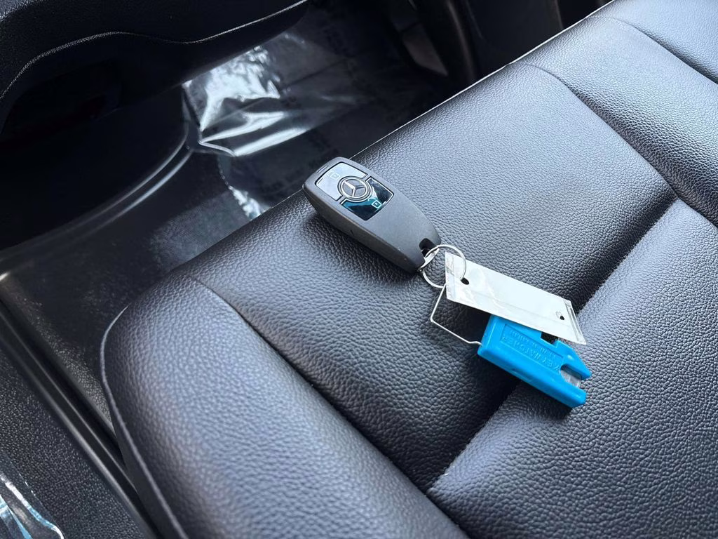 2022 White Mercedes-Benz Sprinter 4500 Extended Cargo Van 170 in. WB RWD Van