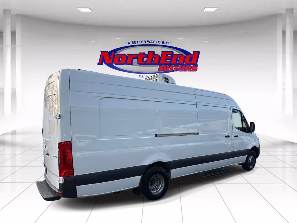 2022 White Mercedes-Benz Sprinter 4500 Extended Cargo Van 170 in. WB RWD Van