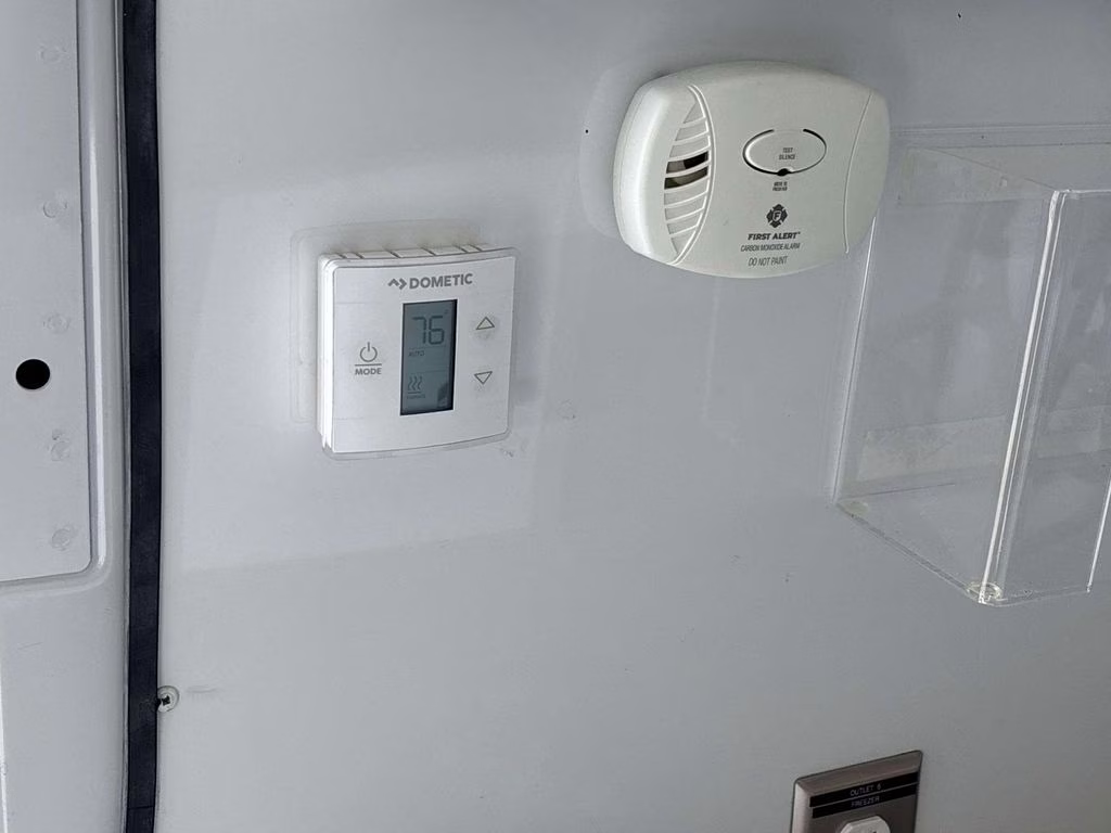 2022 White Mercedes-Benz Sprinter 4500 Extended Cargo Van 170 in. WB RWD Van