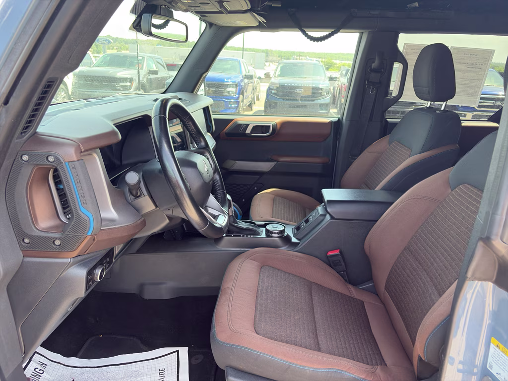 2023 Azure Gray Metallic Tri-Coat Ford Bronco Outer Banks 4X4 SUV