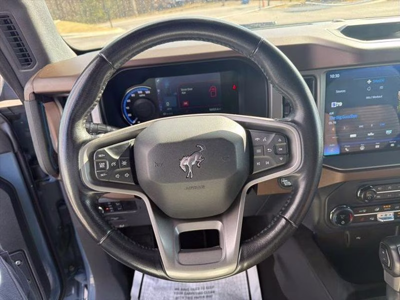 2023 Azure Gray Metallic Tri-Coat Ford Bronco Outer Banks 4X4 SUV