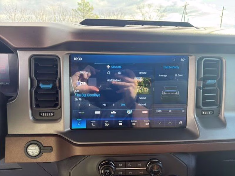 2023 Azure Gray Metallic Tri-Coat Ford Bronco Outer Banks 4X4 SUV
