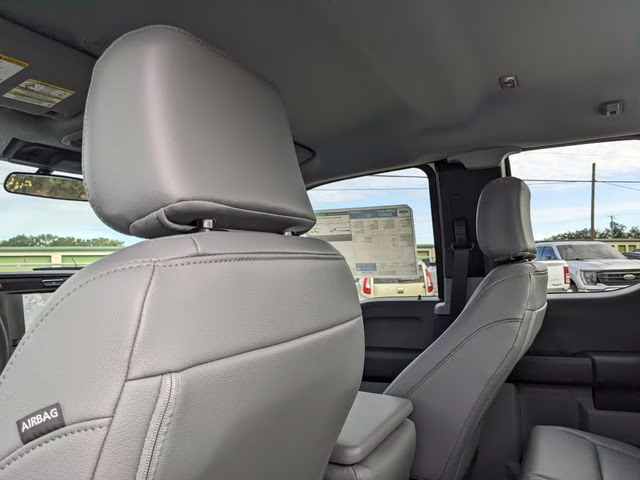 2026 Oxford White Ford Super Duty F-350 SRW XL 4X4 Truck