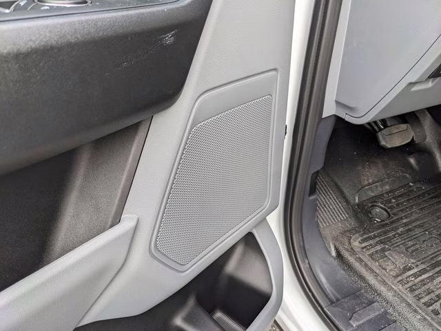 2026 Oxford White Ford Super Duty F-350 SRW XL 4X4 Truck