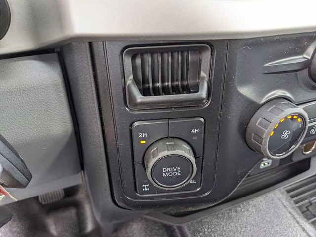 2026 Oxford White Ford Super Duty F-350 SRW XL 4X4 Truck