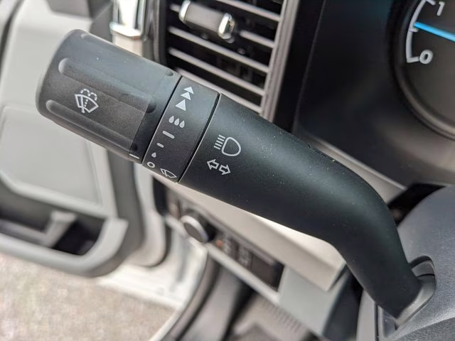 2026 Oxford White Ford Super Duty F-350 SRW XL 4X4 Truck