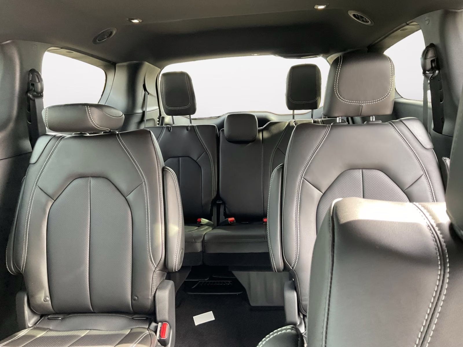 2026 Bright White Clearcoat Chrysler Pacifica Select AWD Van