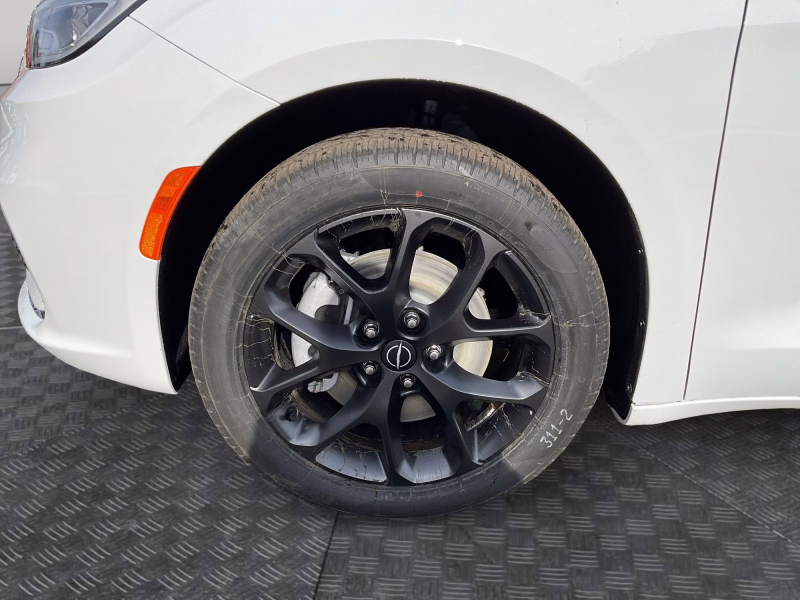 2026 Bright White Clearcoat Chrysler Pacifica Select AWD Van