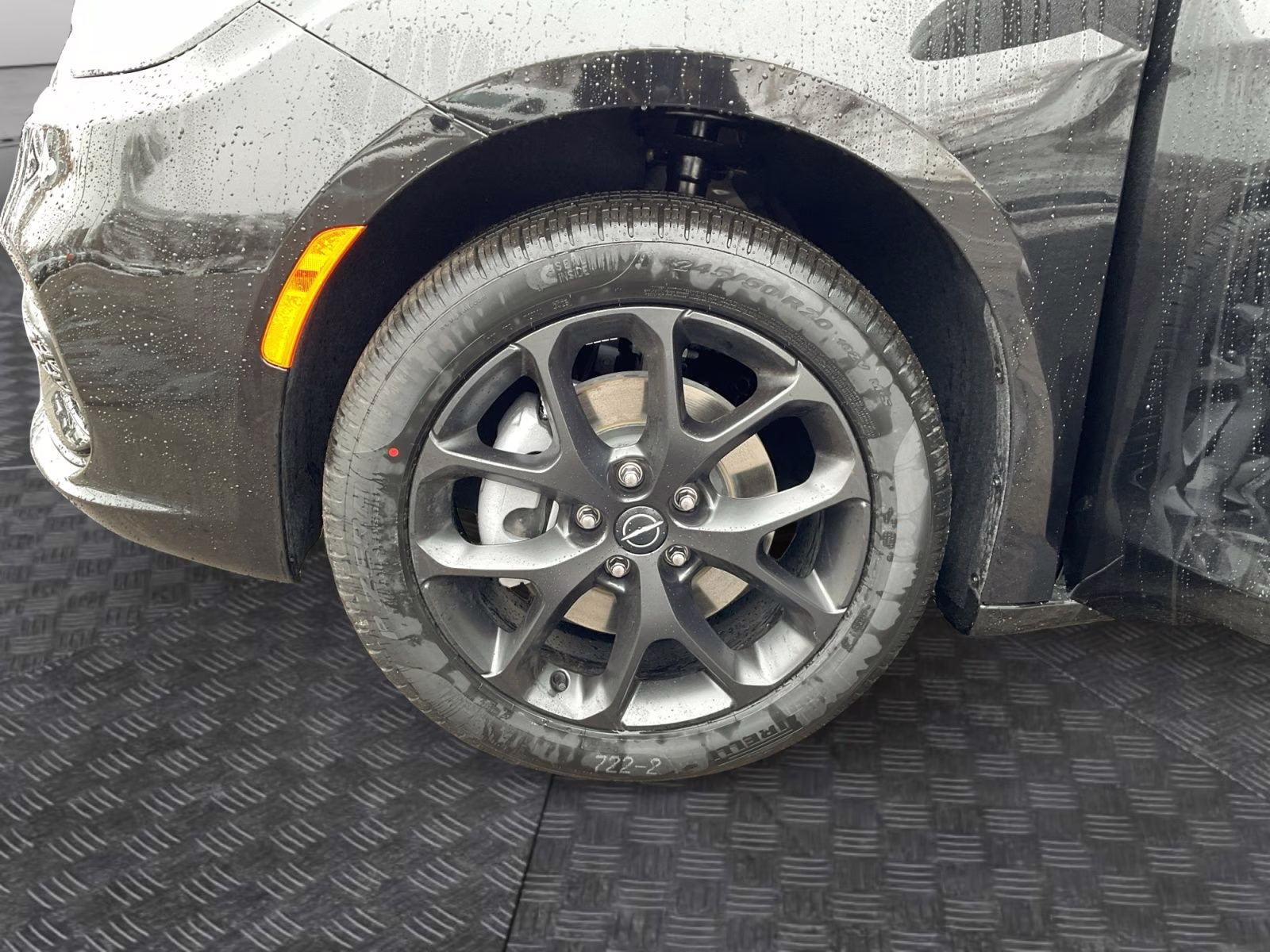 2026 Diamond Black Crystal Pearlcoat Chrysler Pacifica Select AWD Van