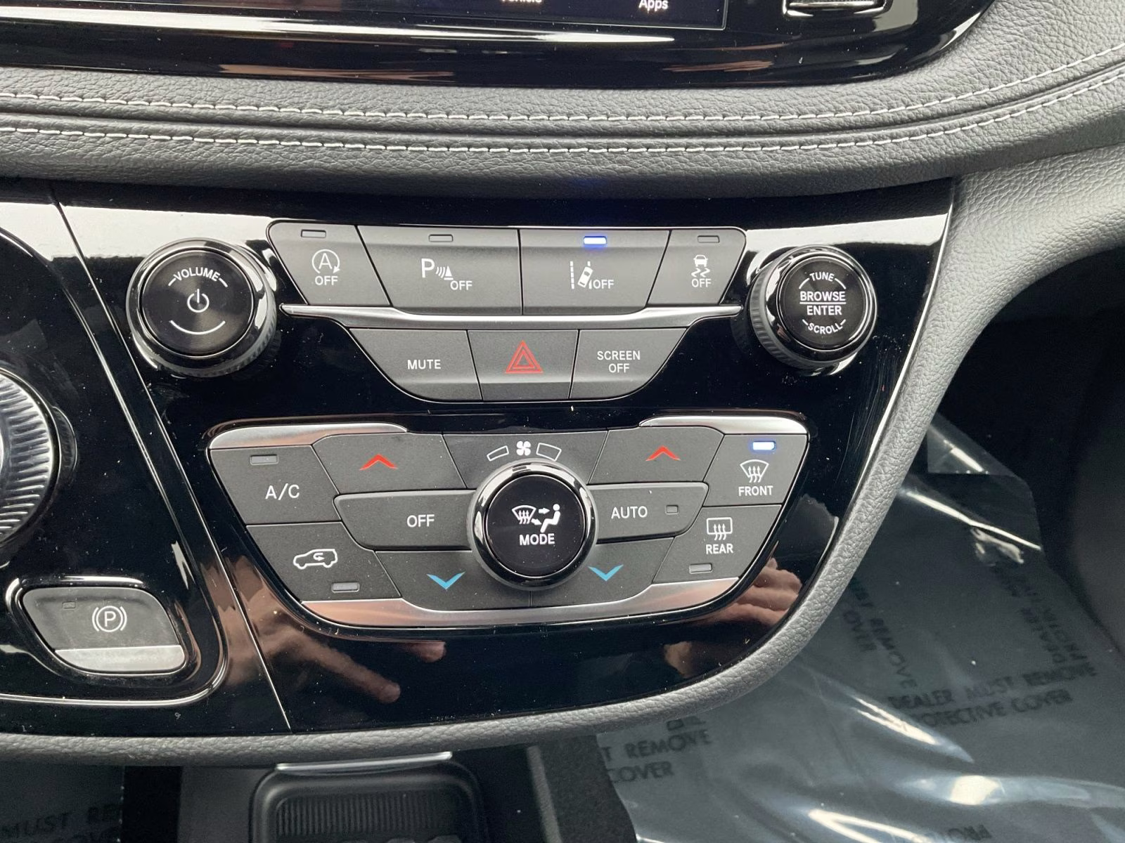 2026 Diamond Black Crystal Pearlcoat Chrysler Pacifica Select AWD Van