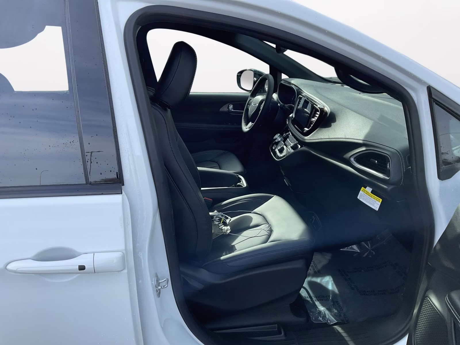 2026 Bright White Clearcoat Chrysler Pacifica Select AWD Van