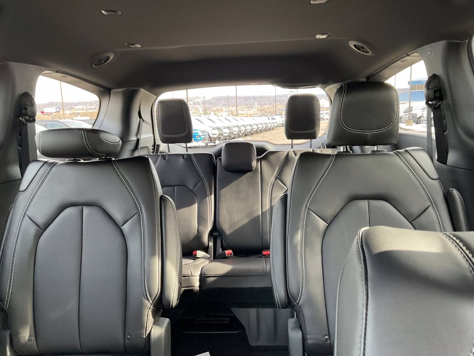 2026 Bright White Clearcoat Chrysler Pacifica Select AWD Van