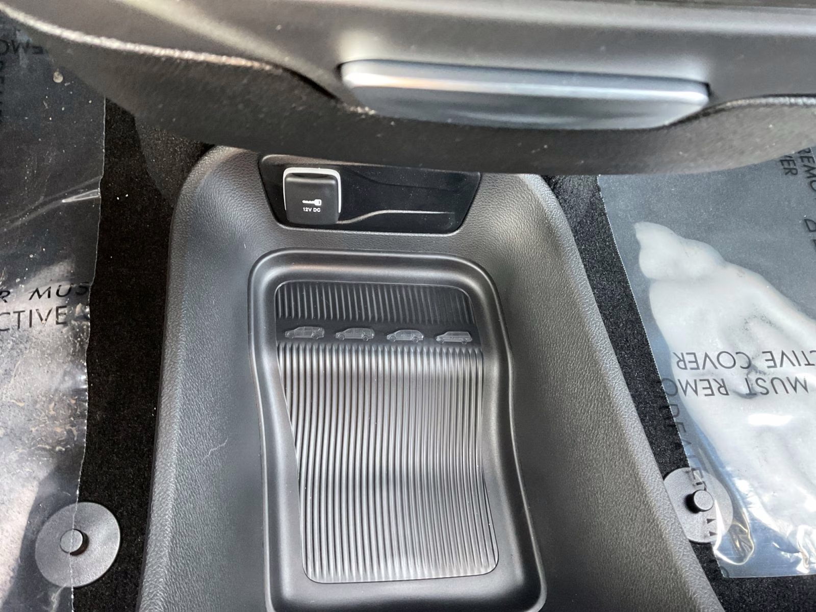 2026 Bright White Clearcoat Chrysler Pacifica Select AWD Van