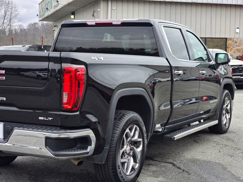 2023 Onyx Black GMC Sierra 1500 SLT 4X4 Truck