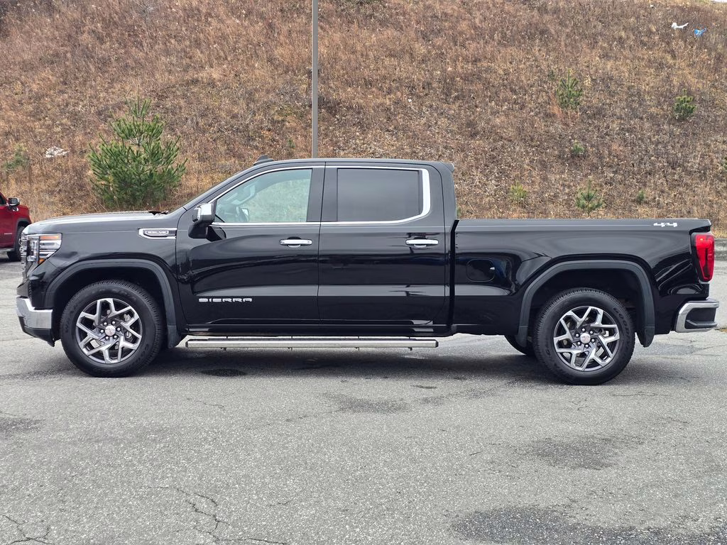 2023 Onyx Black GMC Sierra 1500 SLT 4X4 Truck