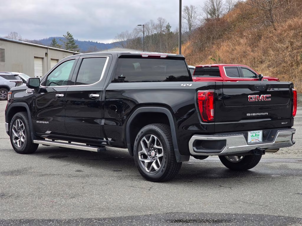 2023 Onyx Black GMC Sierra 1500 SLT 4X4 Truck