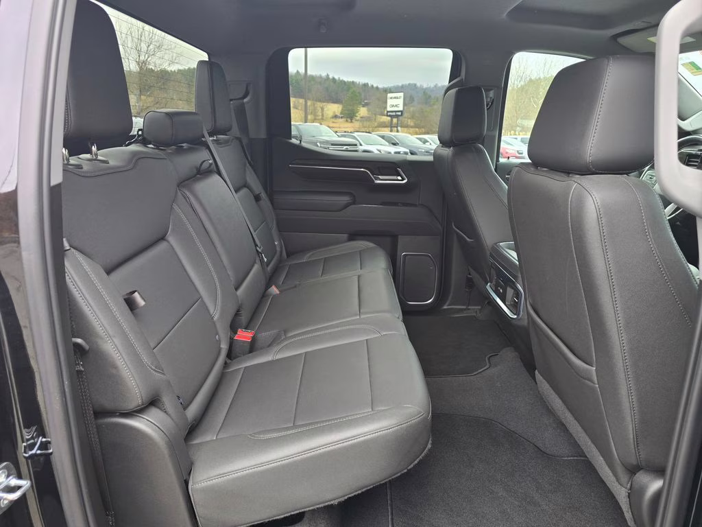 2023 Onyx Black GMC Sierra 1500 SLT 4X4 Truck