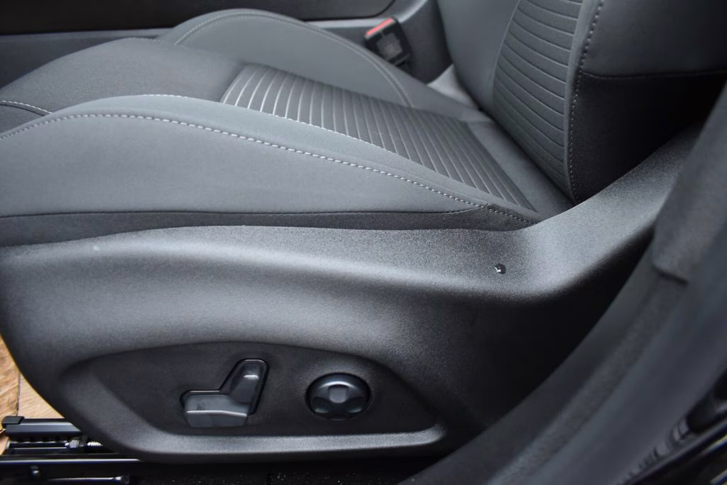 2025 Alfa Black Alfa Romeo Tonale Base AWD SUV