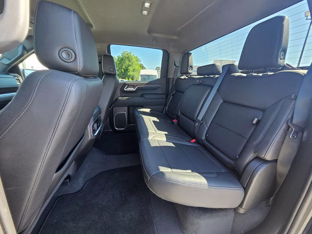 2023 Onyx Black GMC Sierra 1500 SLT 4X4 Truck