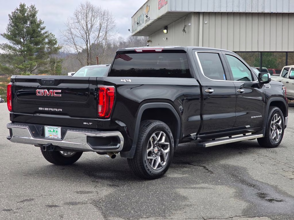 2023 Onyx Black GMC Sierra 1500 SLT 4X4 Truck