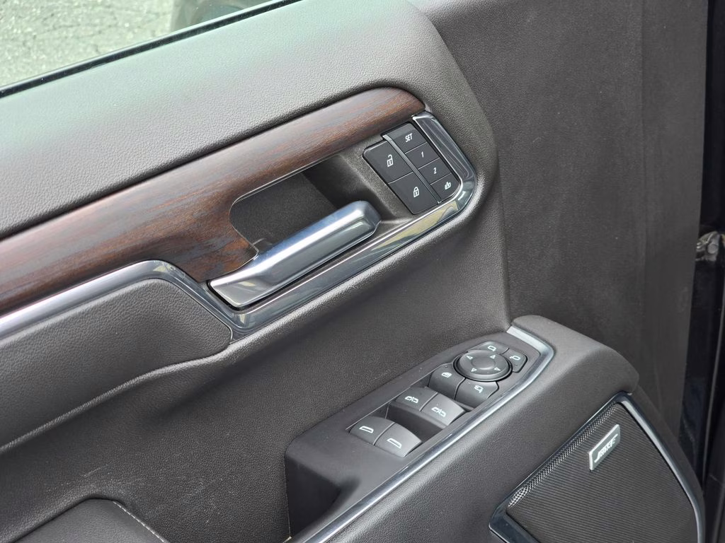 2023 Onyx Black GMC Sierra 1500 SLT 4X4 Truck