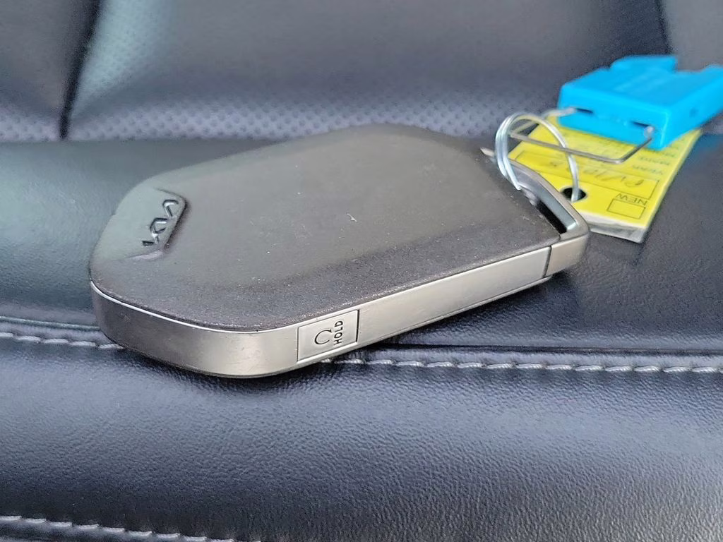 2025 Panthera Metal Kia Telluride S FWD SUV