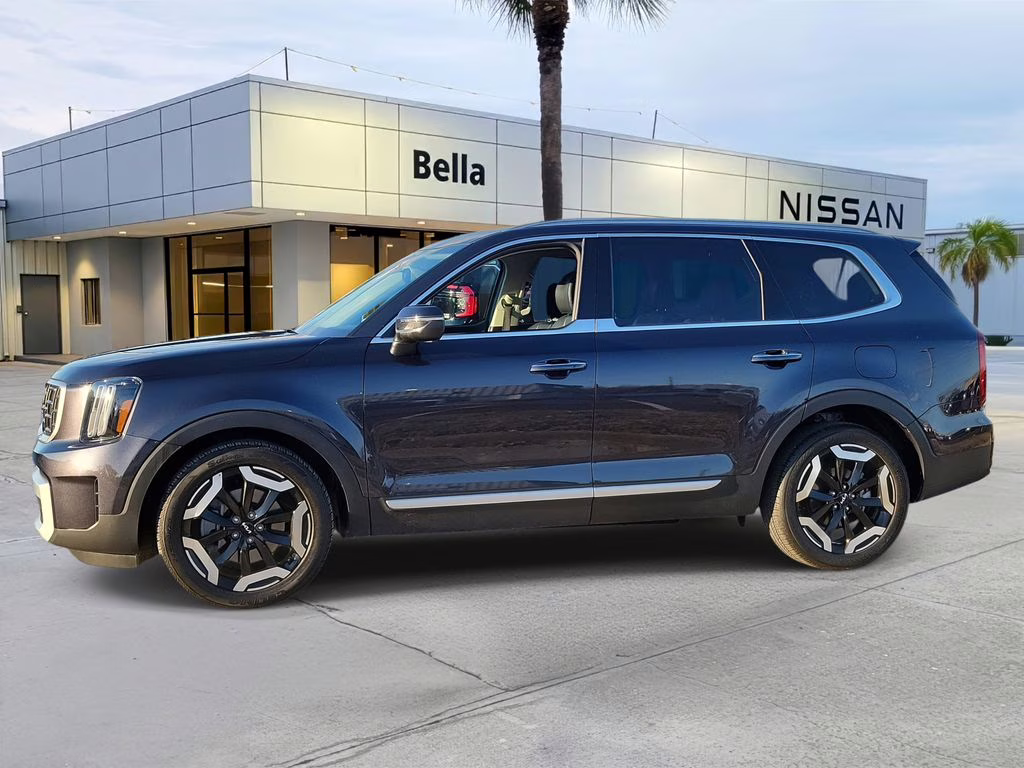 2025 Panthera Metal Kia Telluride S FWD SUV