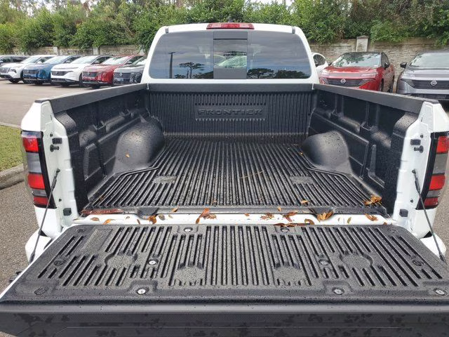 2026 Glacier White Nissan Frontier PRO-4X 4X4 Truck