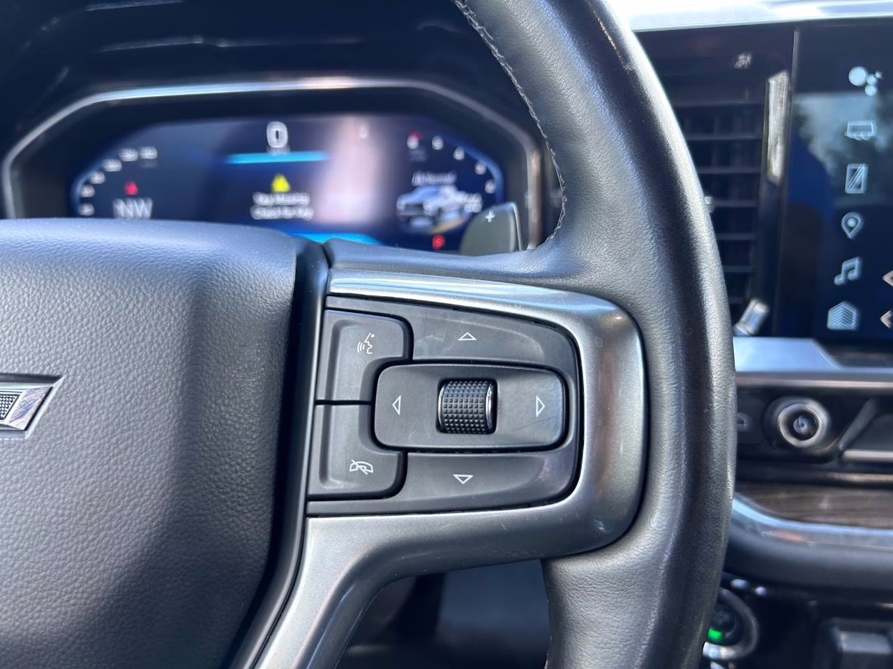 2023 Summit White Chevrolet Silverado 1500 LT Trail Boss 4X4 Truck