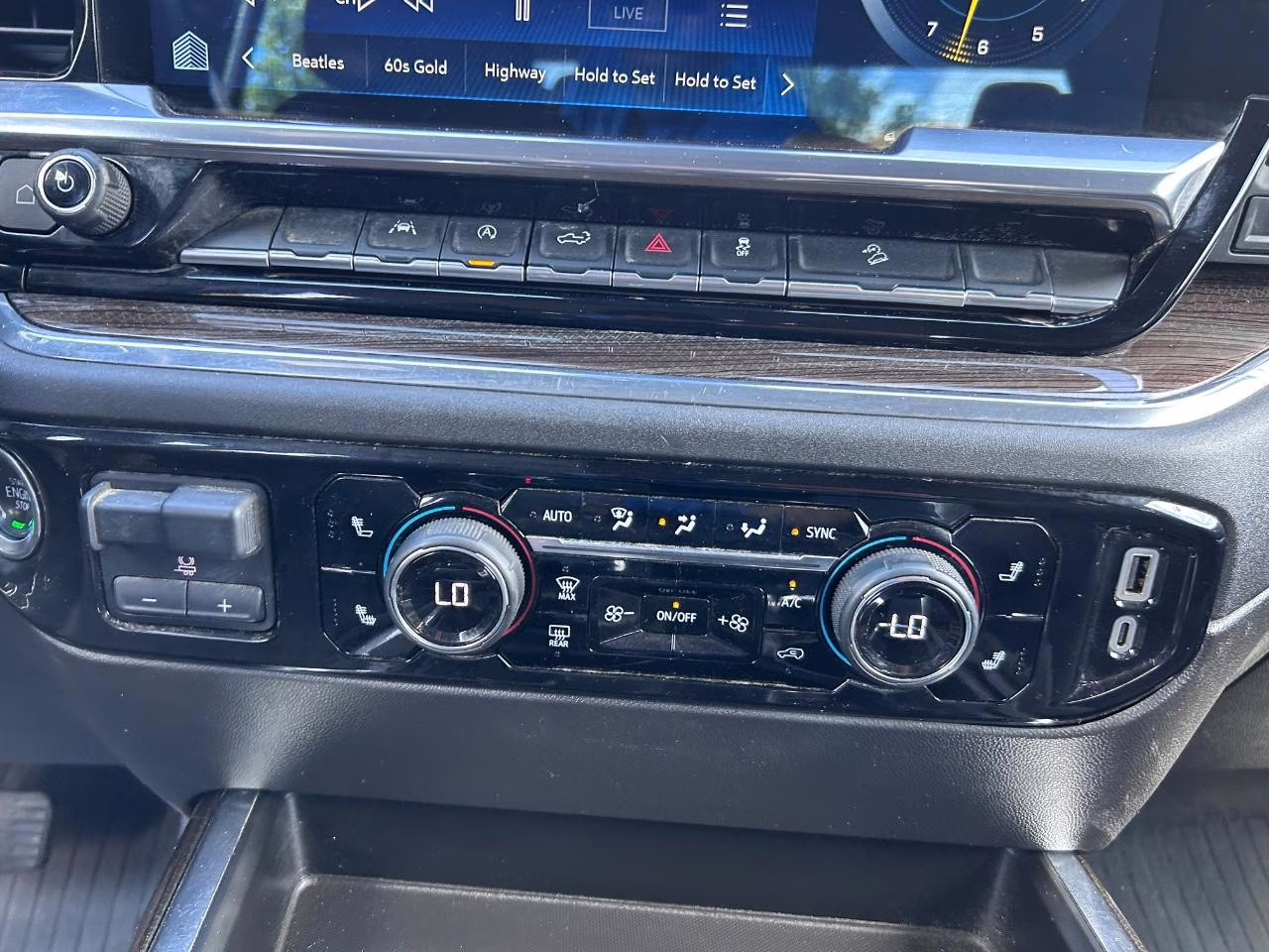 2023 Summit White Chevrolet Silverado 1500 LT Trail Boss 4X4 Truck